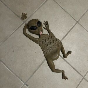 Alien Roadkill Collectable Vintage